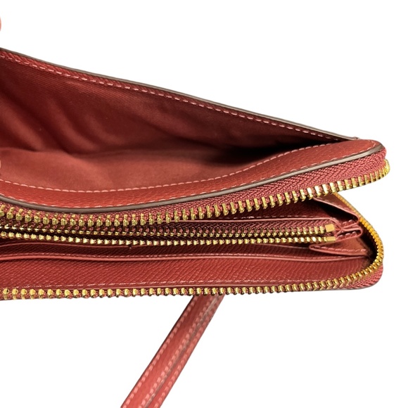 NWOT Coach Wine Zip Around Wallet/Wristlet - Picture 4 of 6